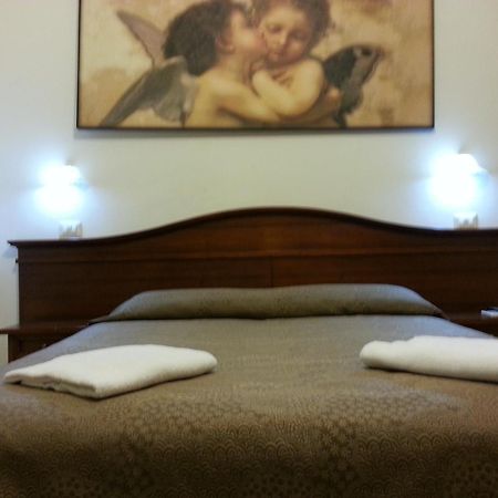 Guesthouse Alex II Rome Room photo