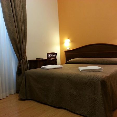 Guesthouse Alex II Rome Exterior photo