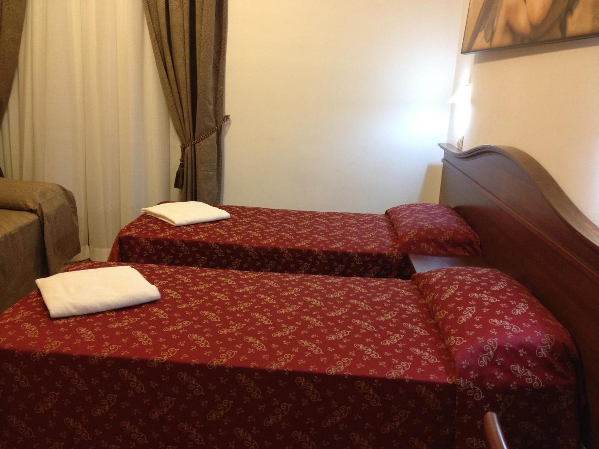 Guesthouse Alex II Rome Room photo