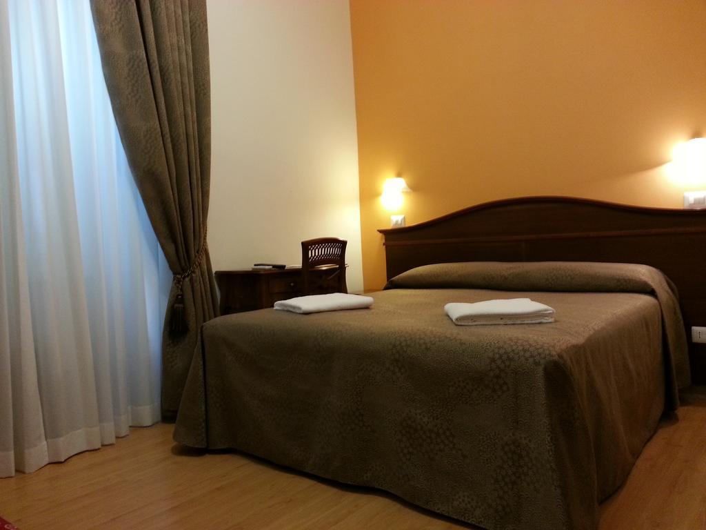 Guesthouse Alex II Rome Exterior photo