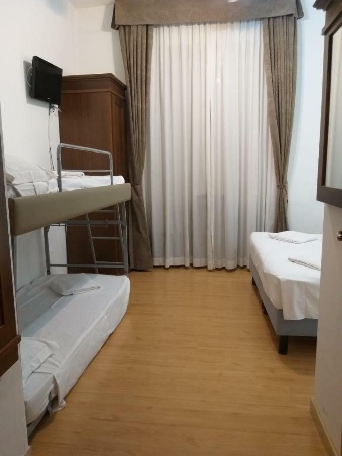 Guesthouse Alex II Rome Exterior photo